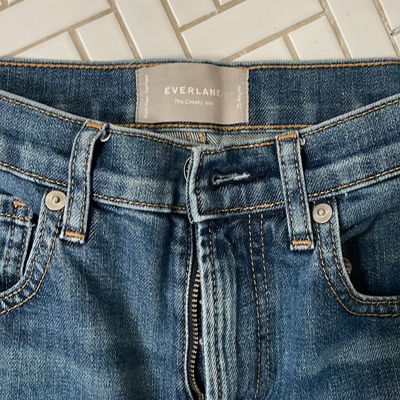 Everlane - Picture 2 of 5
